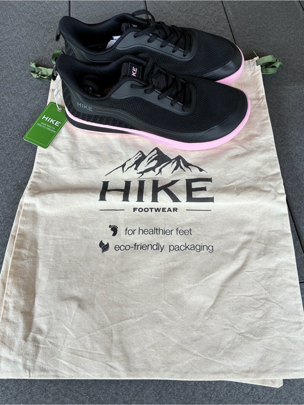 New Hike Footwear Wave Sneakers Black and Pink Women's 8